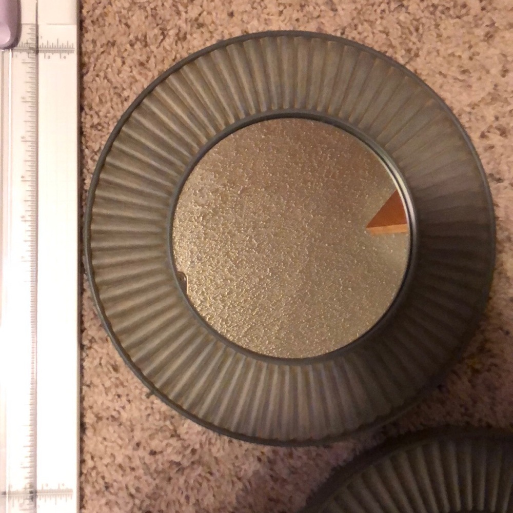 Mirrors - Picture 2 of 2